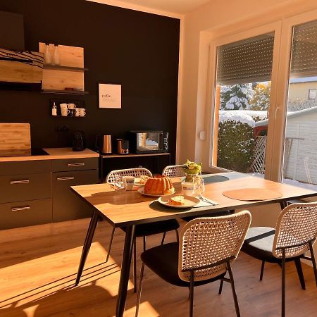 Ferienwohnung Imzaro: Erdgeschoss, 2 Schlafzimmer Plus Schlafsofa, Eigener Eingang, Grosse Terrasse Mit Garten! Spittal an der Drau-i járás Kültér fotó